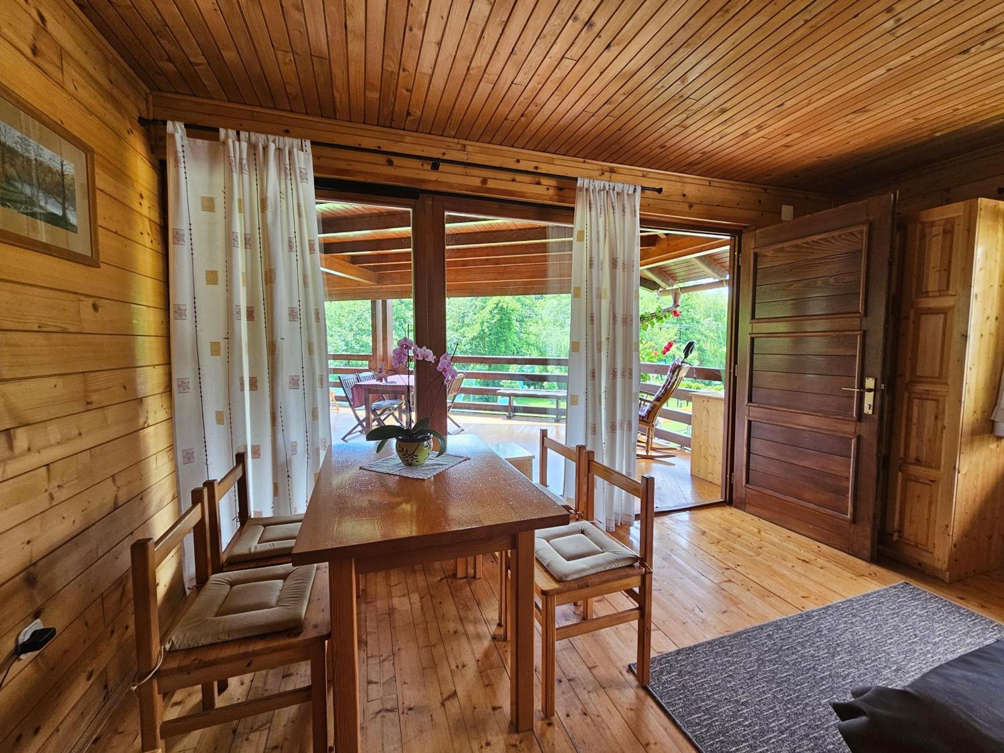 Apartment Mreznicka Kuca Duga Resa Dış mekan fotoğraf