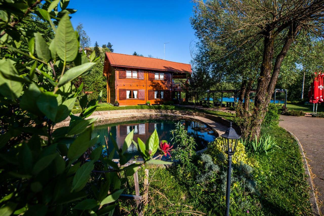 Apartment Mreznicka Kuca Duga Resa Dış mekan fotoğraf