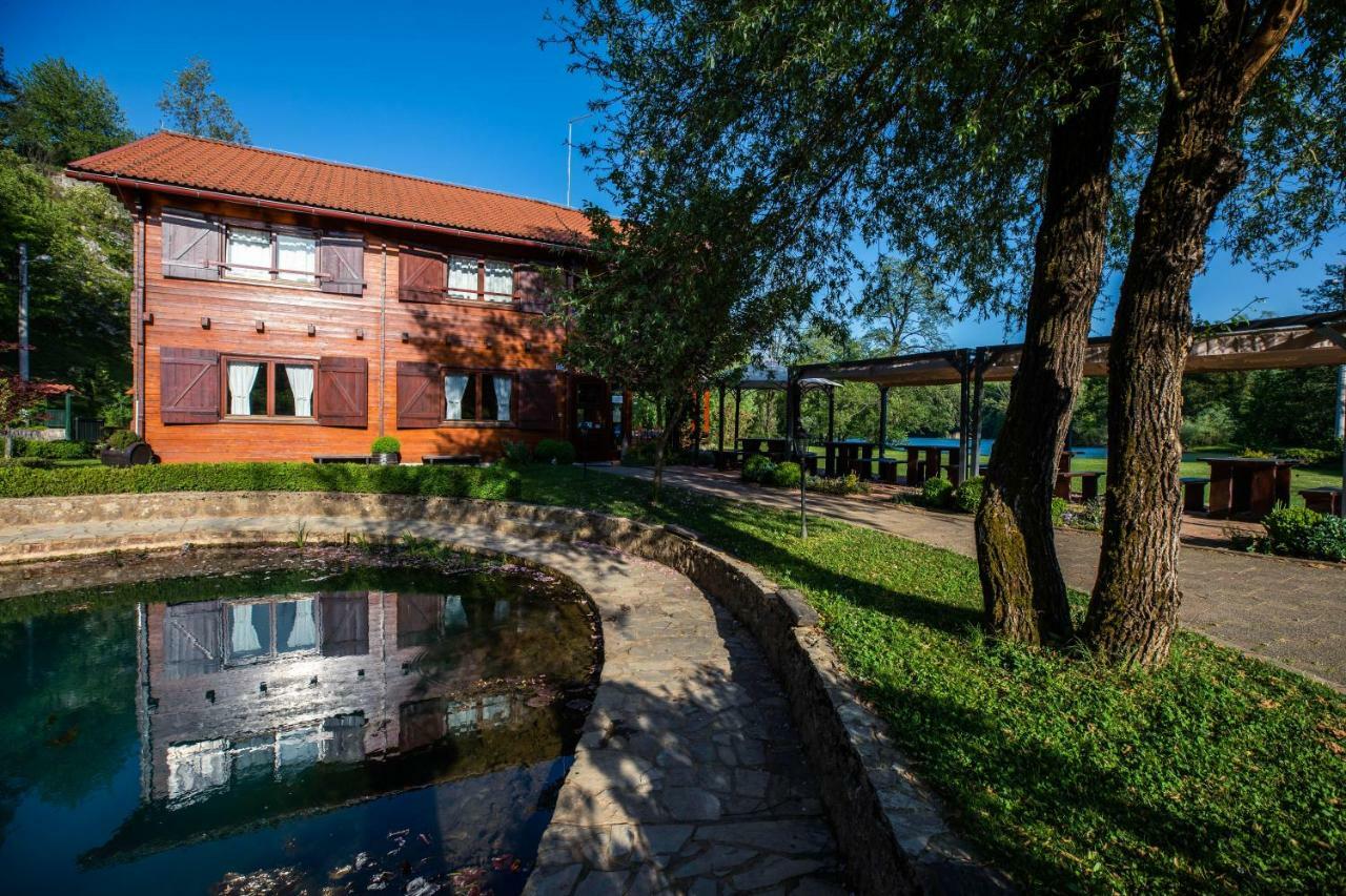 Apartment Mreznicka Kuca Duga Resa Dış mekan fotoğraf