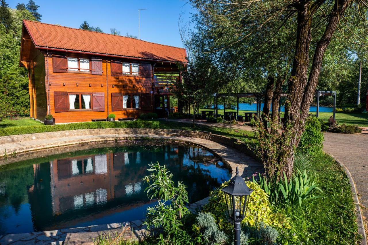 Apartment Mreznicka Kuca Duga Resa Dış mekan fotoğraf
